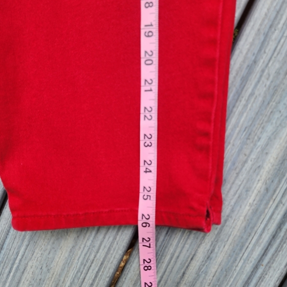 10p Red denim capris - Picture 6 of 10